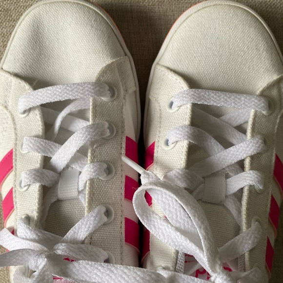 Girls Adidas Grand Court Tennis Shoes - Picture 10 of 10